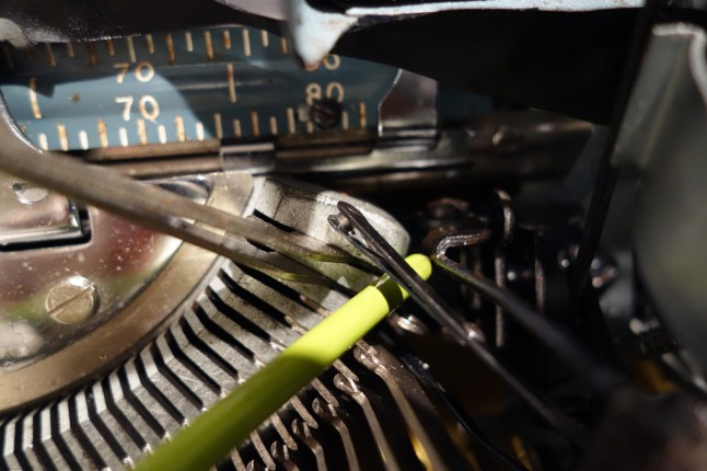 detachedLinkSpringClevis