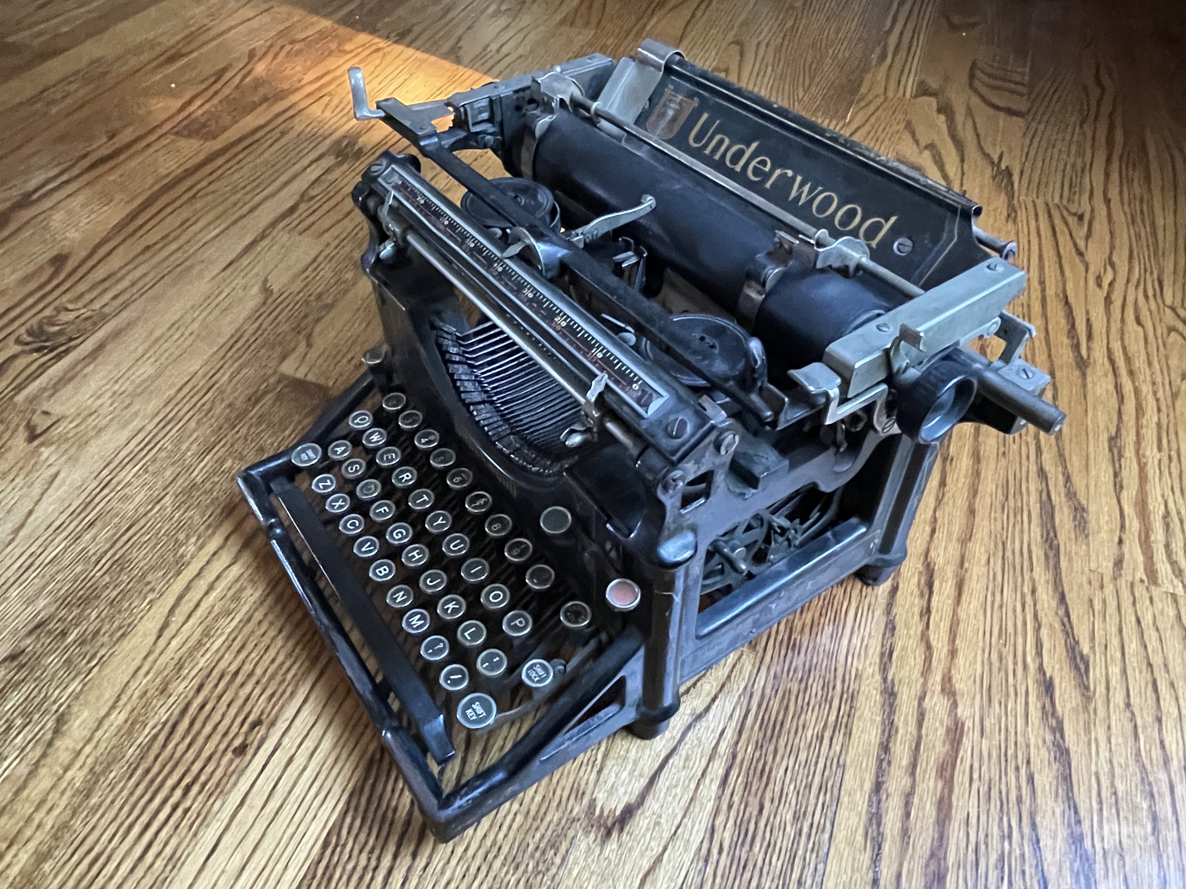 1917 Underwood No. 4 typewriter