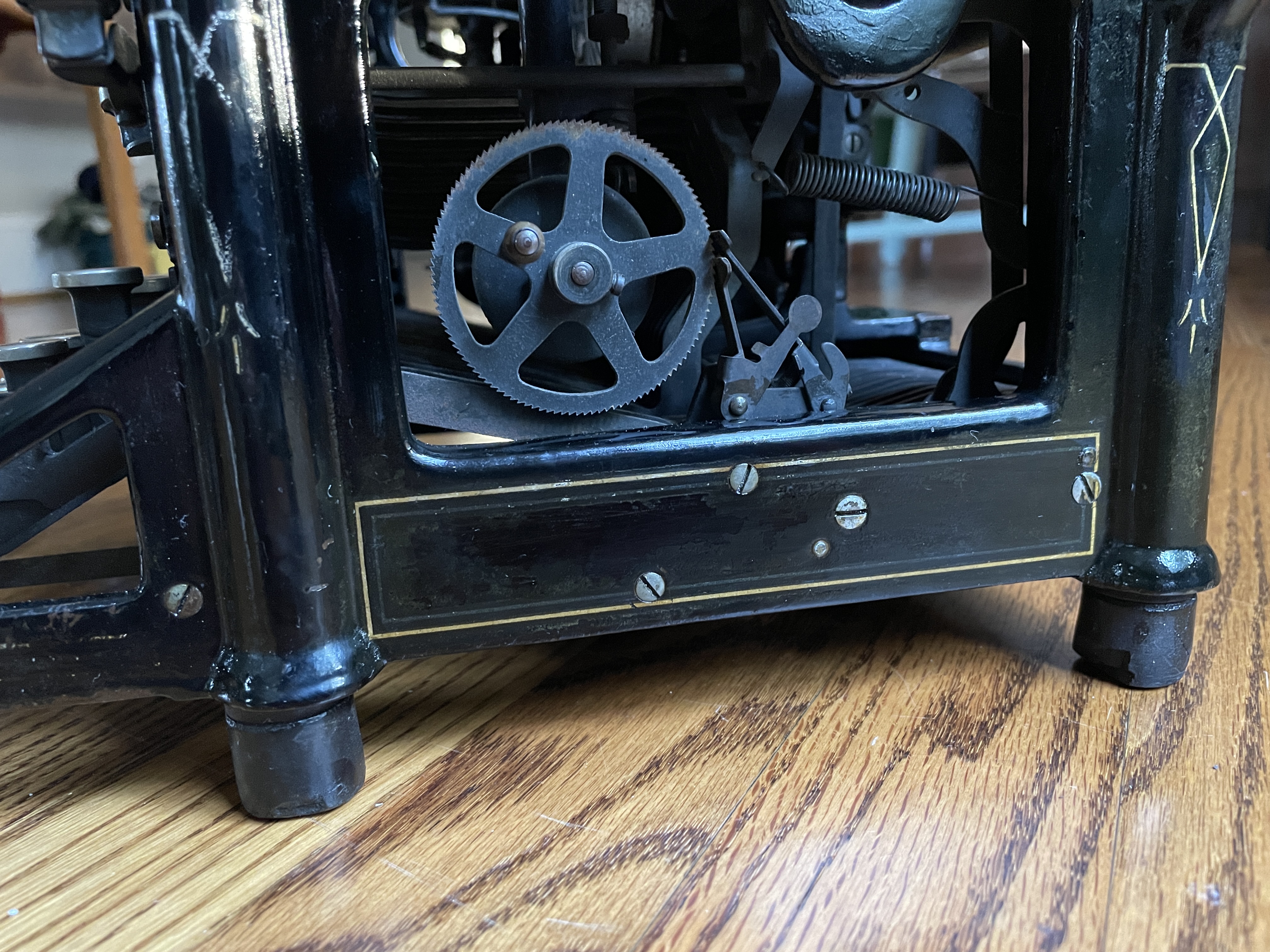 Shellac on Underwood 4 typewriter - corrected