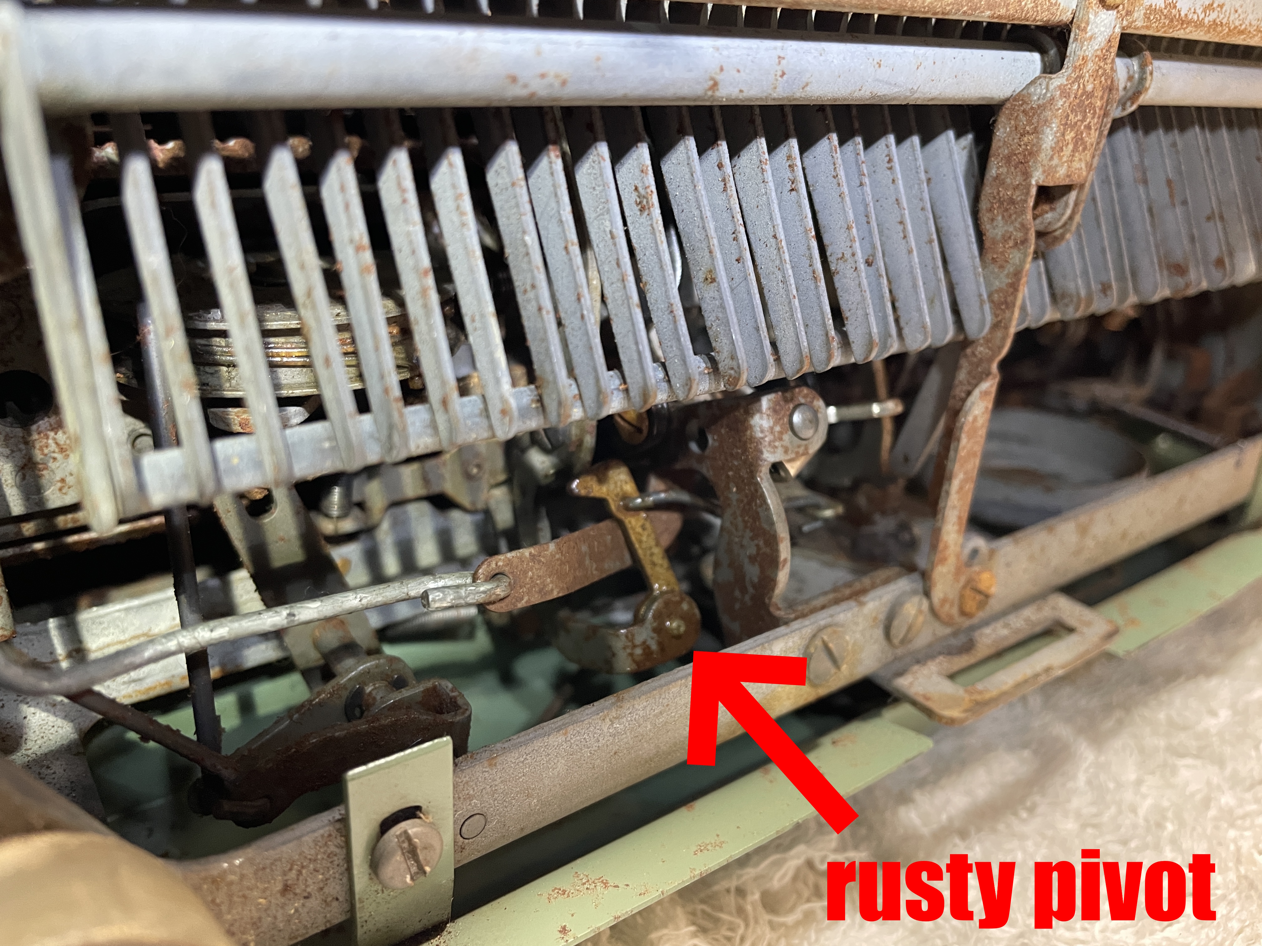 royal sabre portable rusted line lock