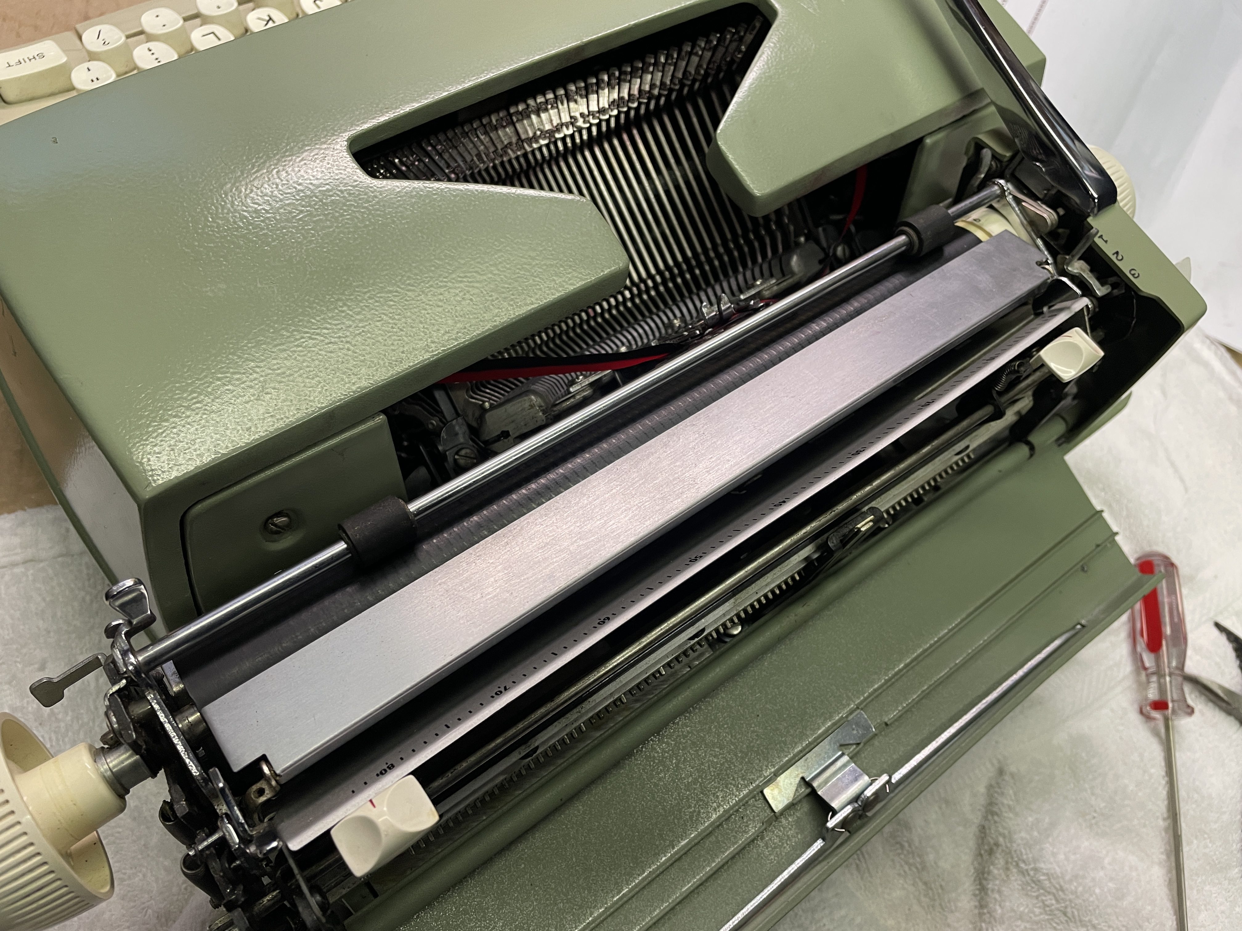 Replacement paper bail for 196x Smith-Corona Coronet Electric - from TB Writer Plus