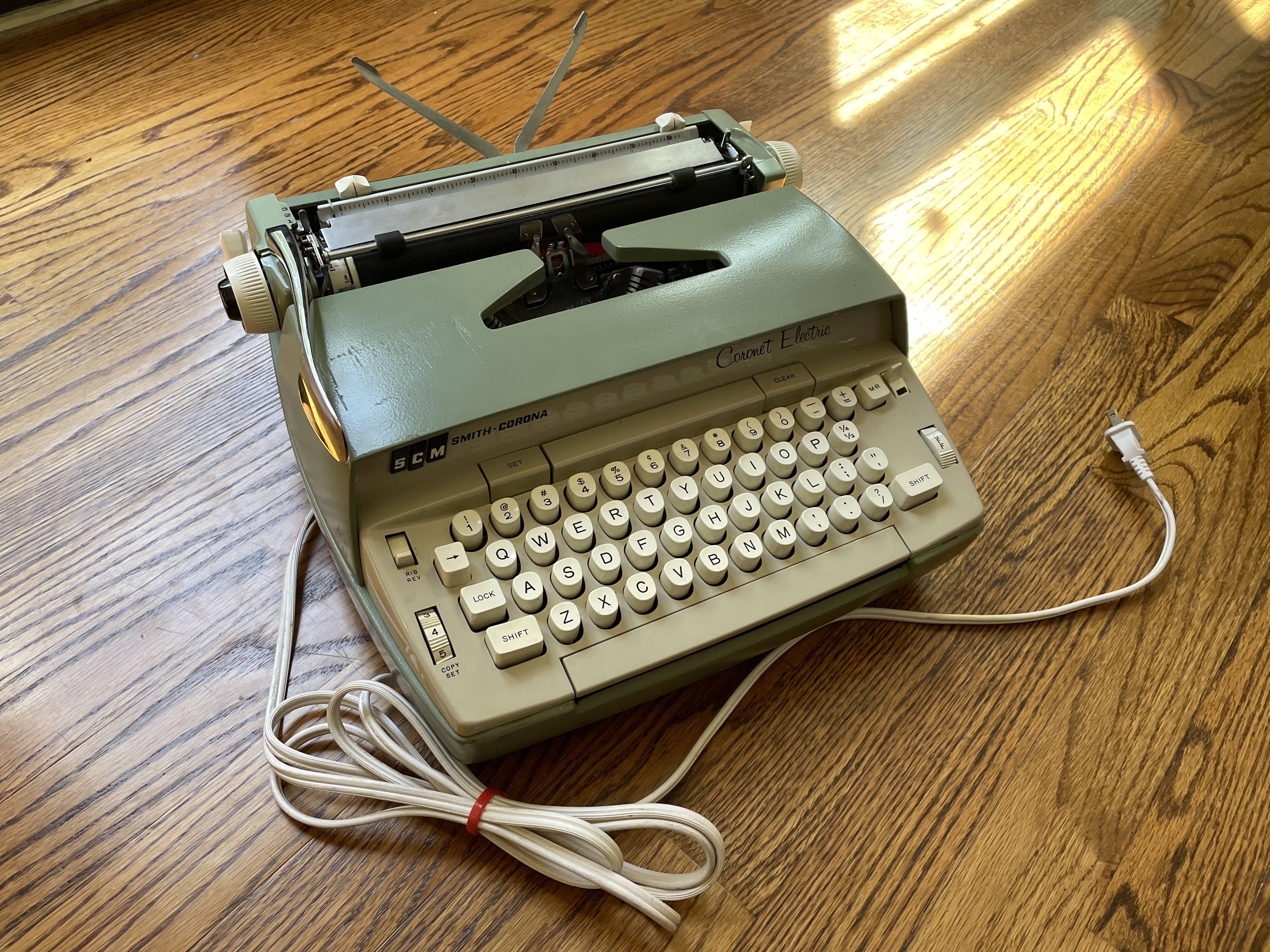 SCM Coronet Electric