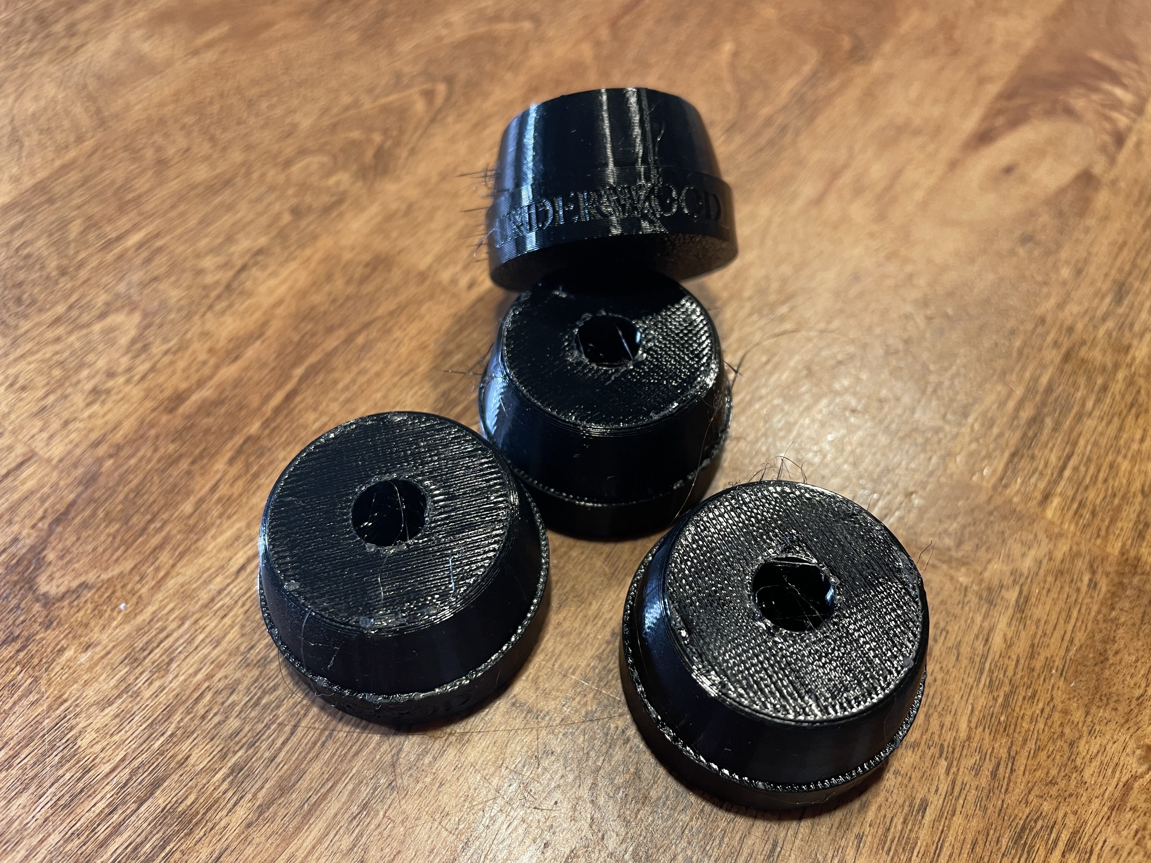 3D printed feet for Underwood Rhythm Touch standard typewriter