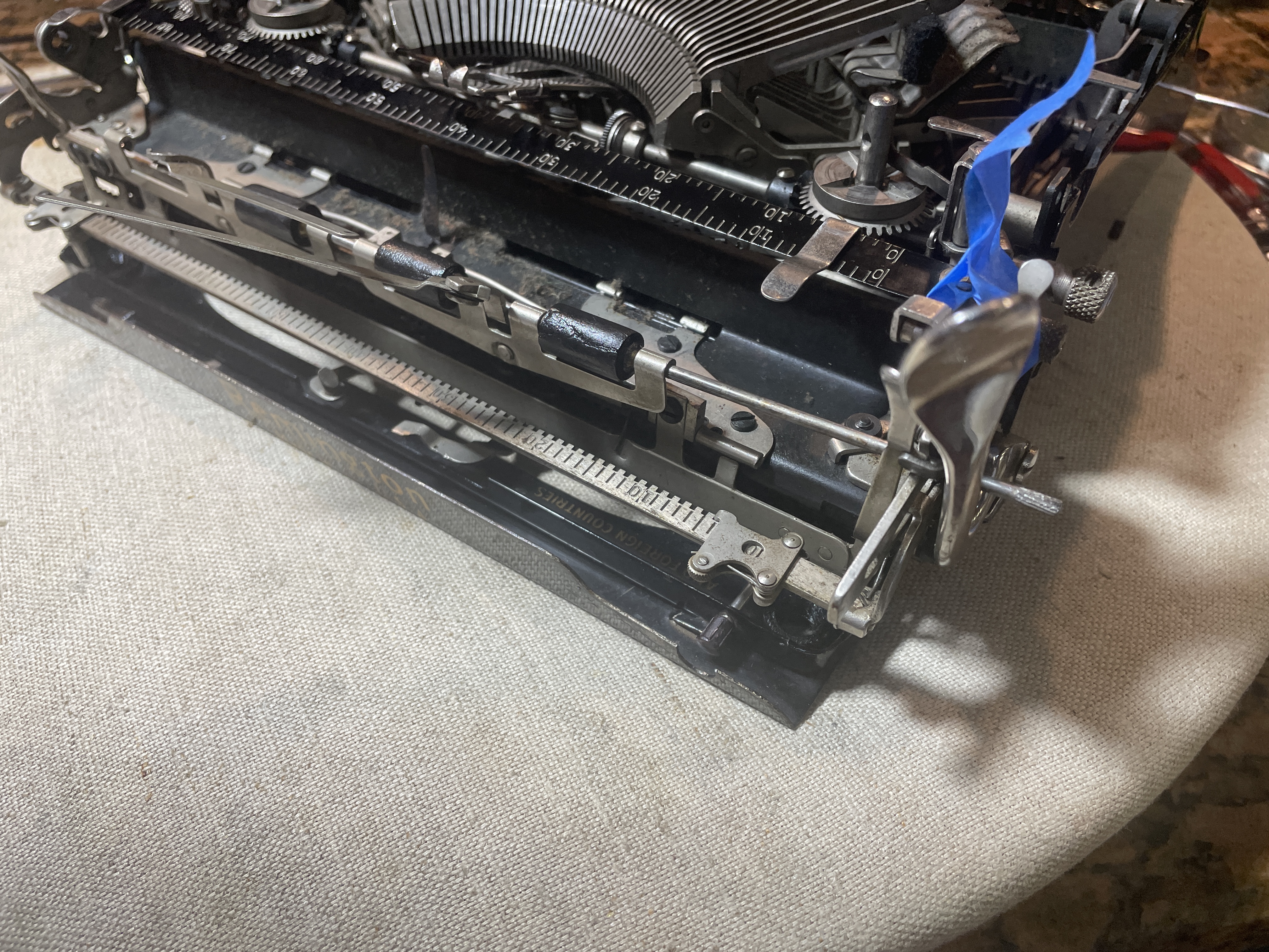 1934 Remington Portable Model 5 typewriter back feed roller removal