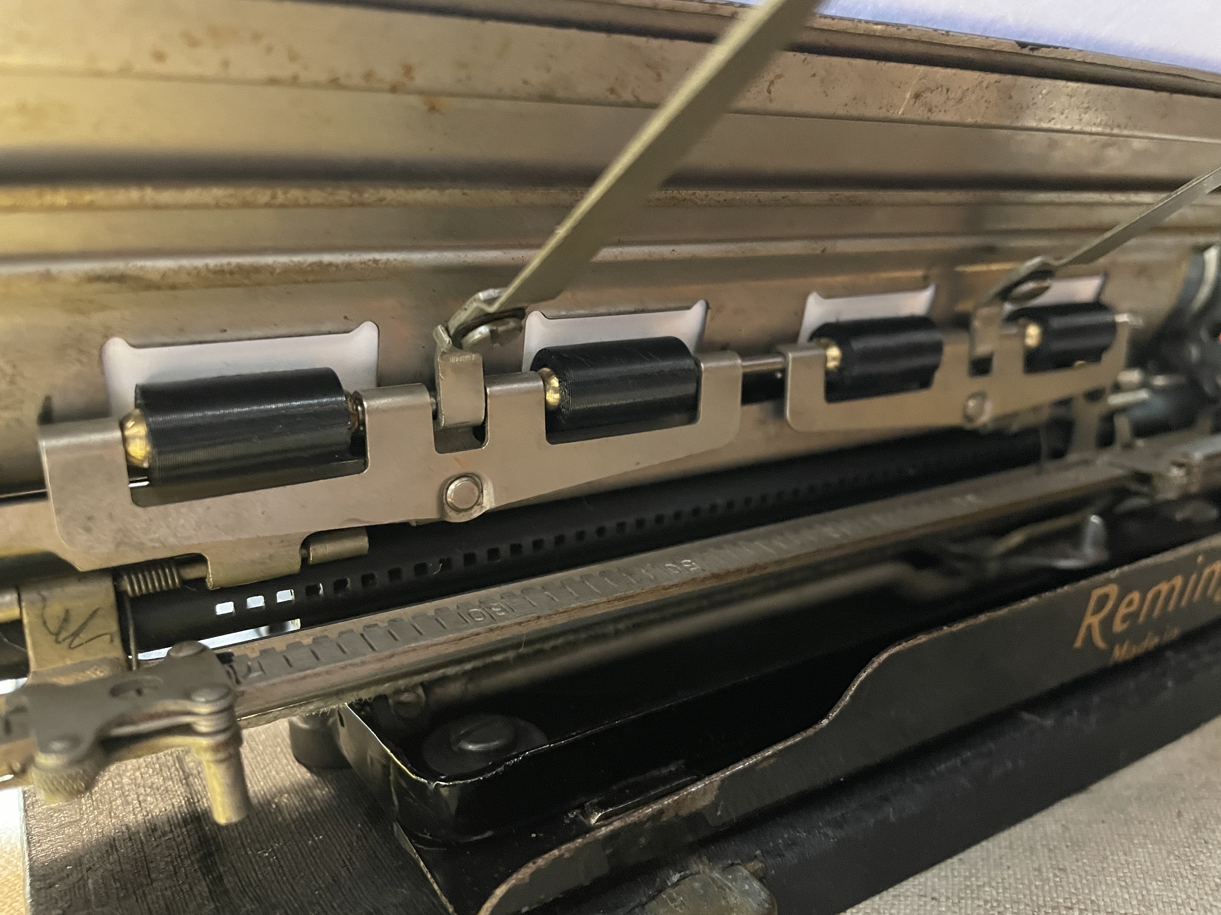 3D printed rear feed rollers for 1934 Remington Portable Model 5 typewriter