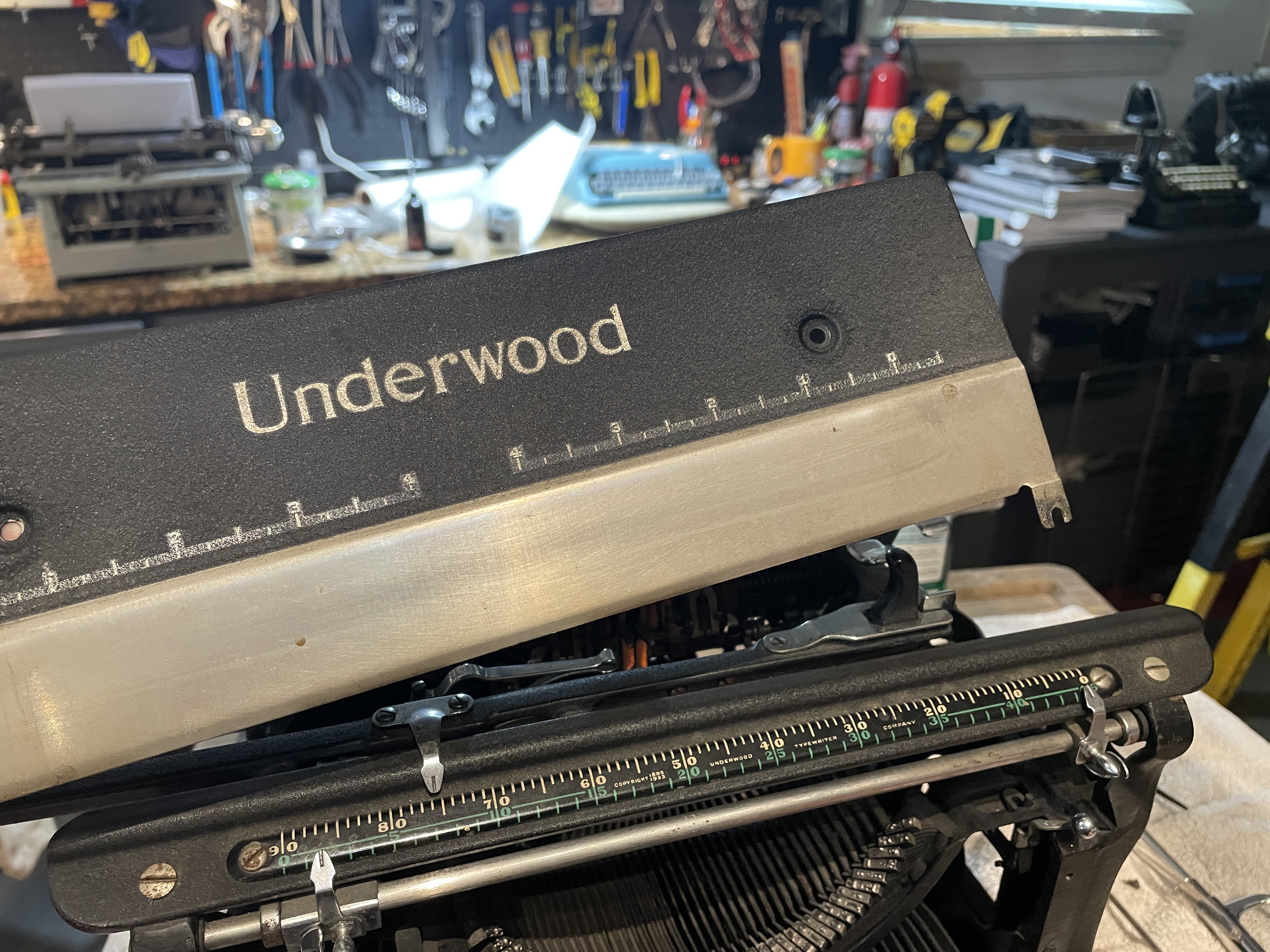 paper rest removed from 1940 Underwood Master