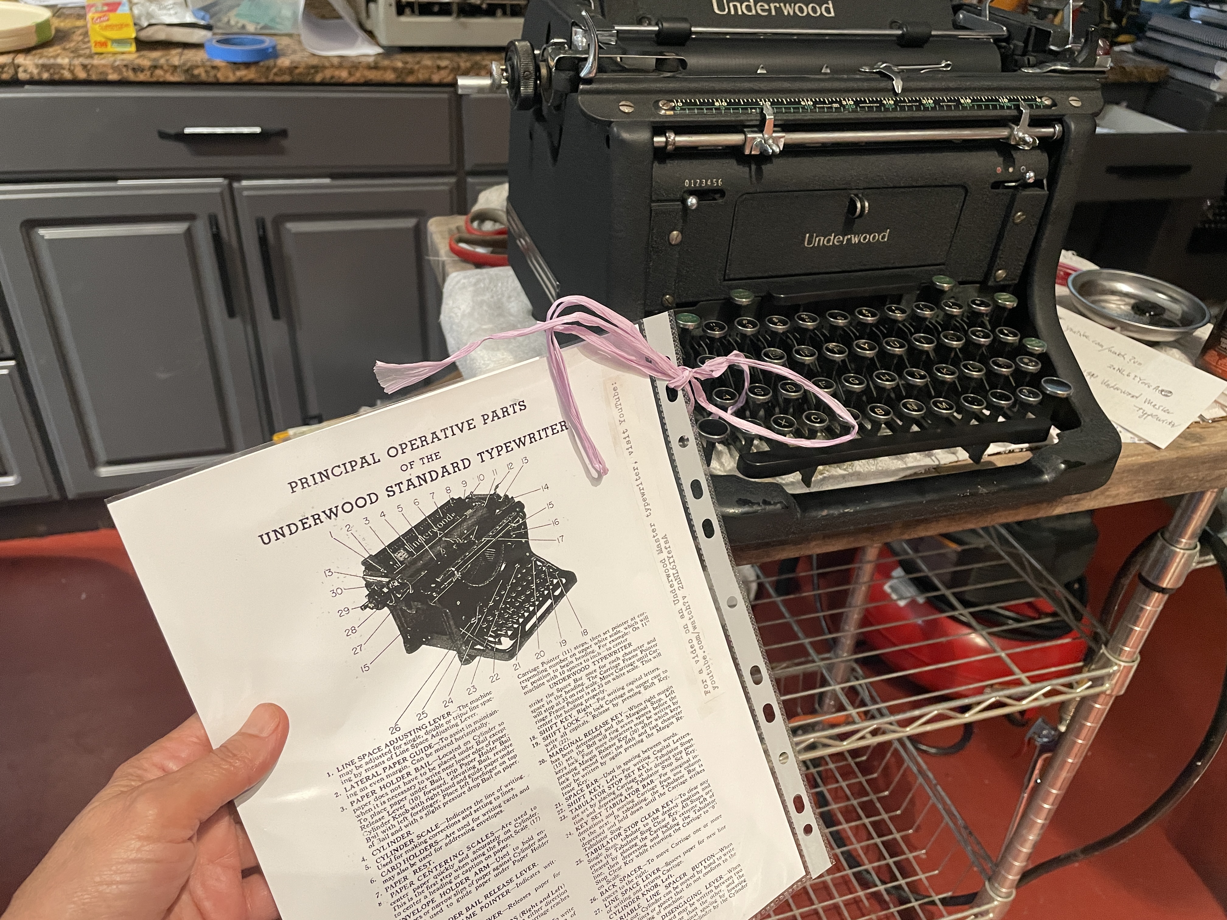 Instructions for Underwood 6 typewriter which is similar to 1940 Underwood Master typewriter