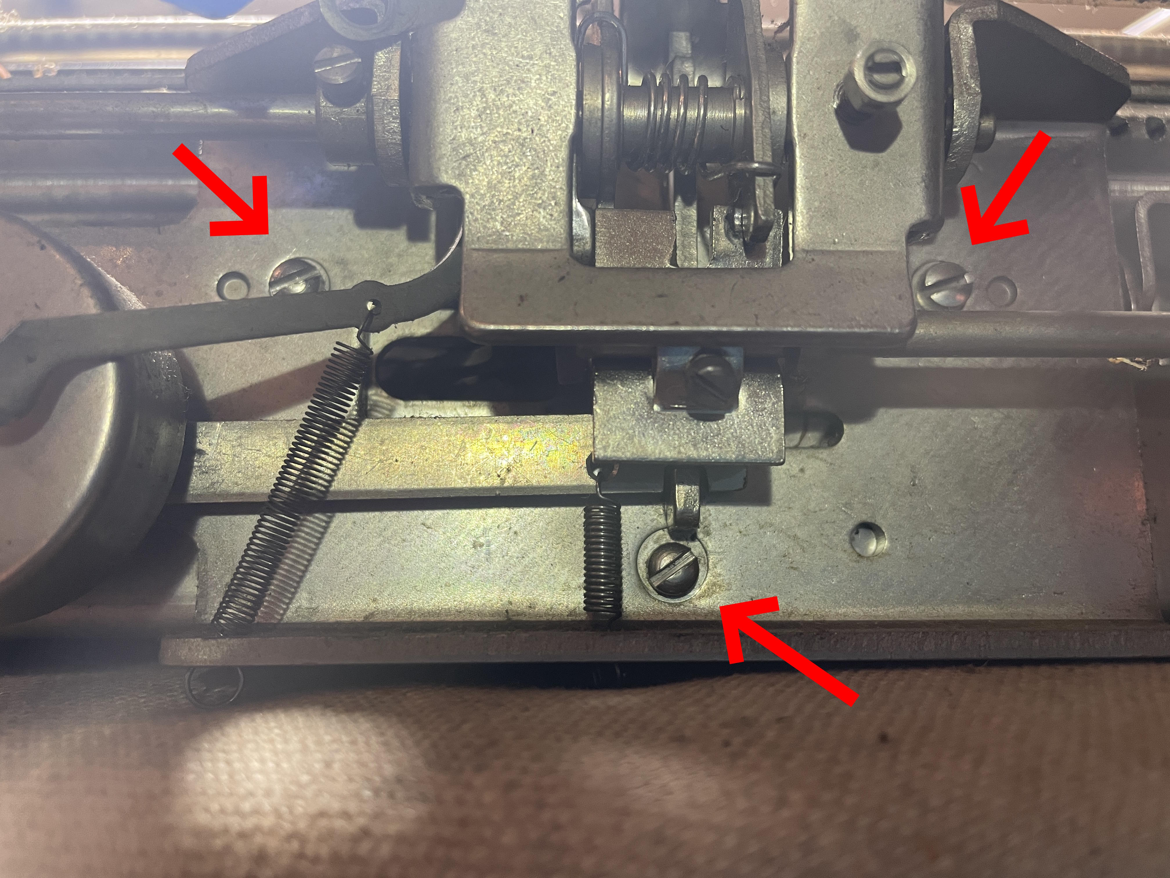 removing tab and margin bracket from 1958 Remington Quiet-Riter typewriter