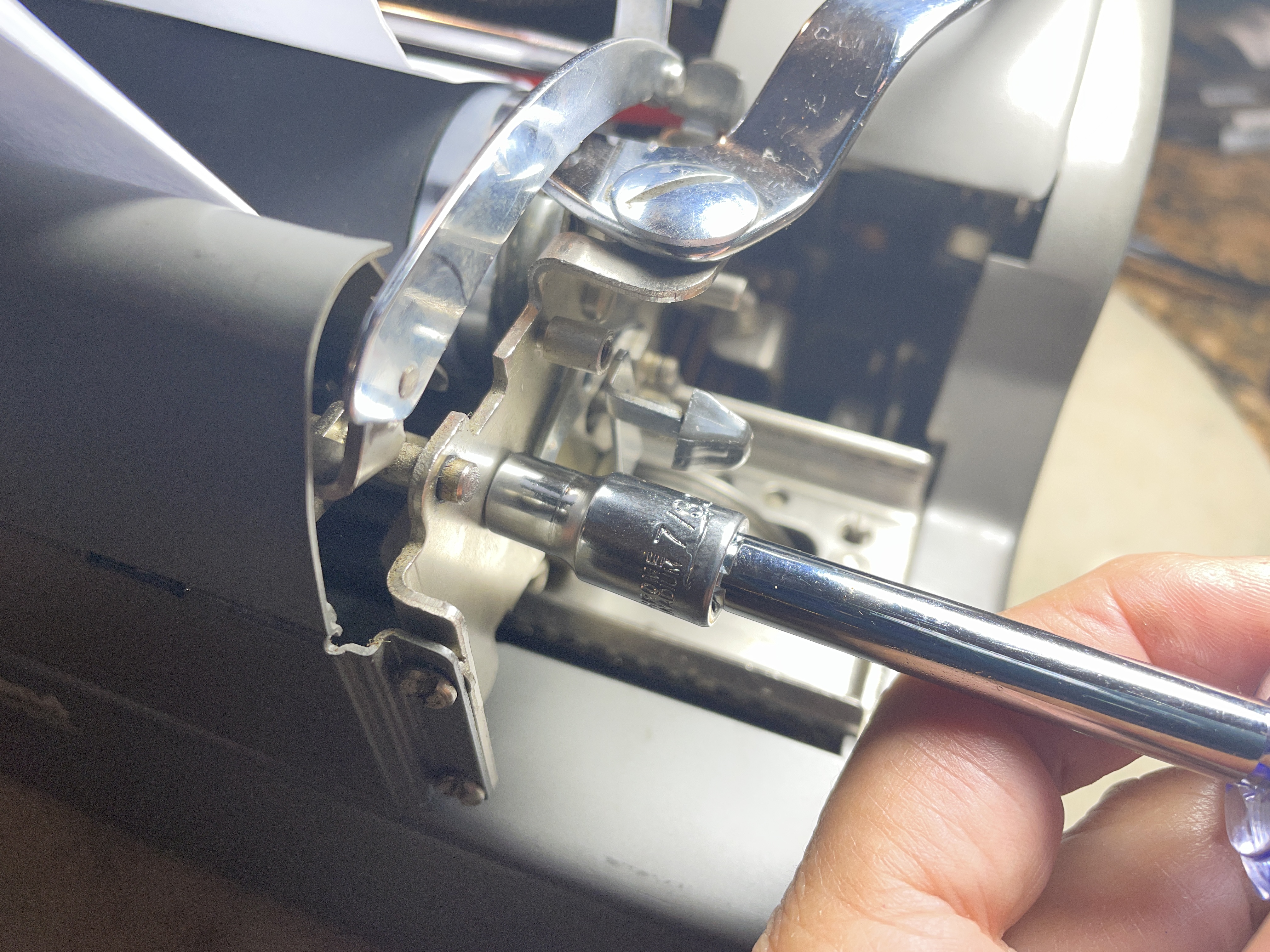 adjusting margin stop rack position on a 1949 Remington All-New Portable