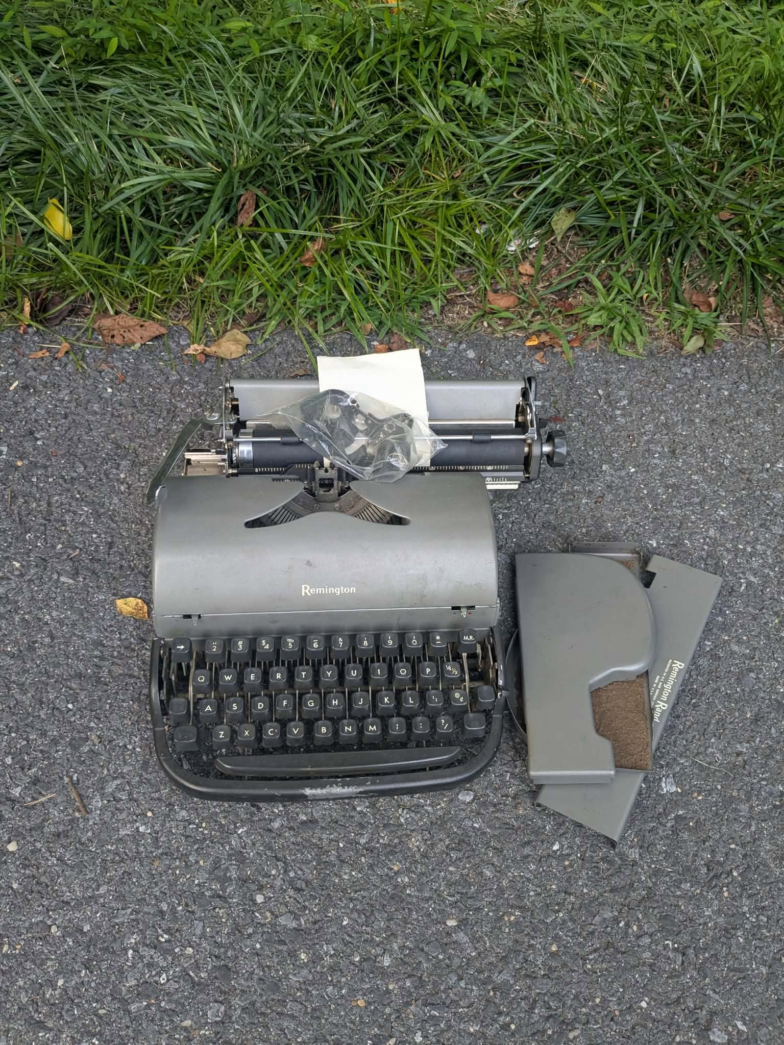 1949 Remington All-New Portable listing on Facebook Marketplace