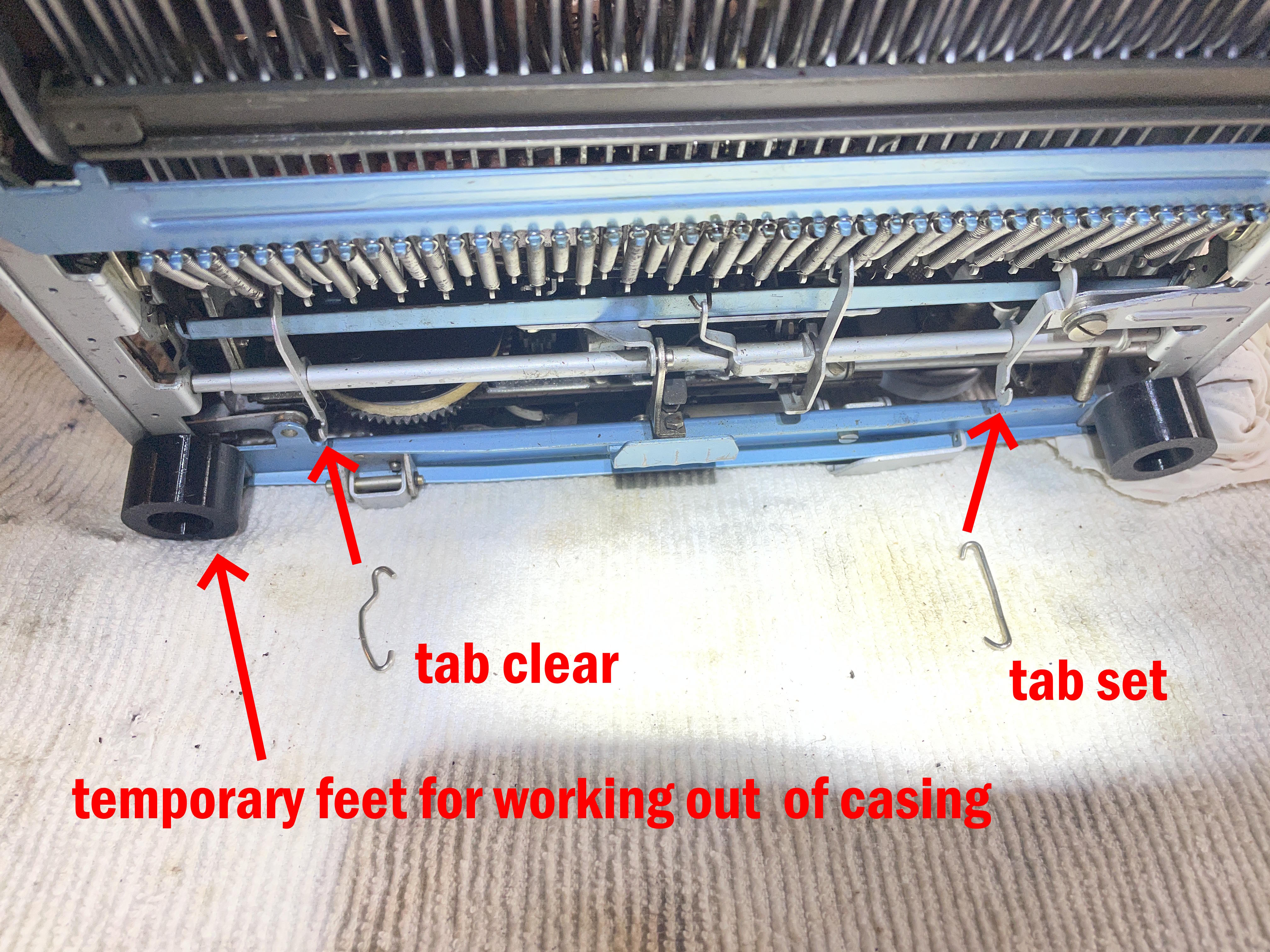 tab set and tab clear linkages fell off 1963 Olympia SM7