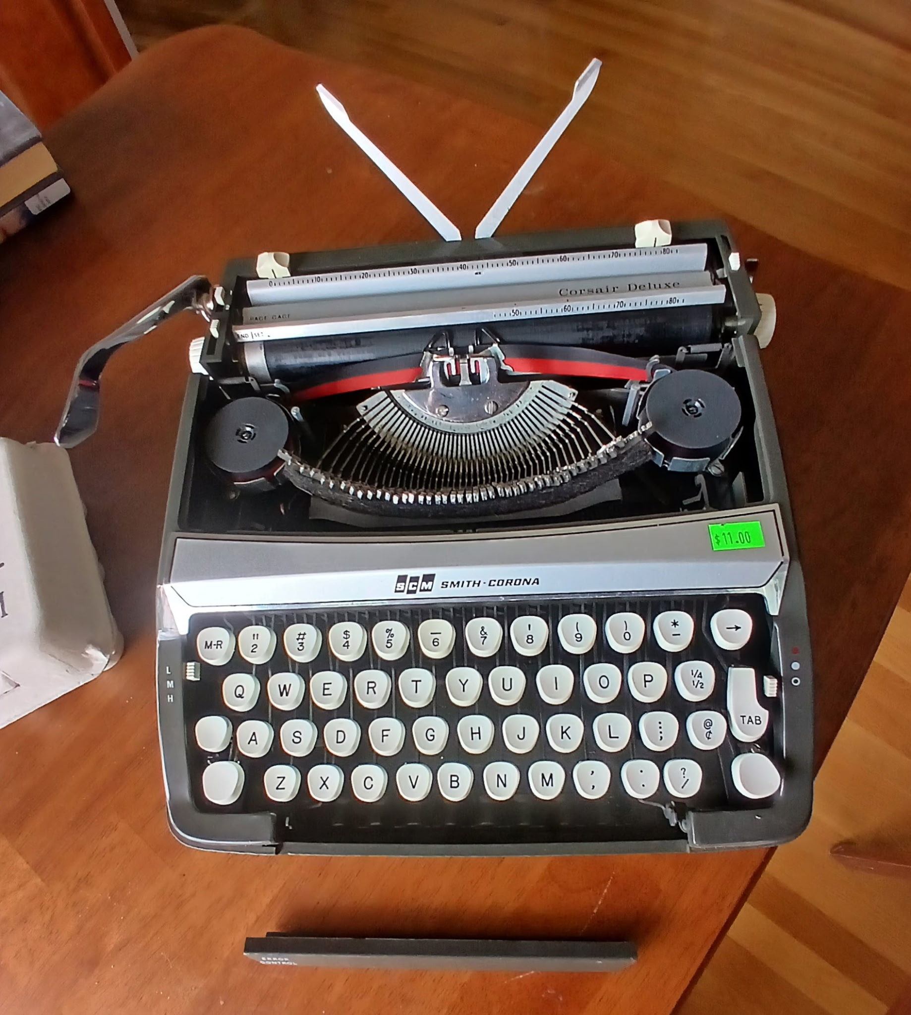 Smith-Corona Corsair Deluxe made in England