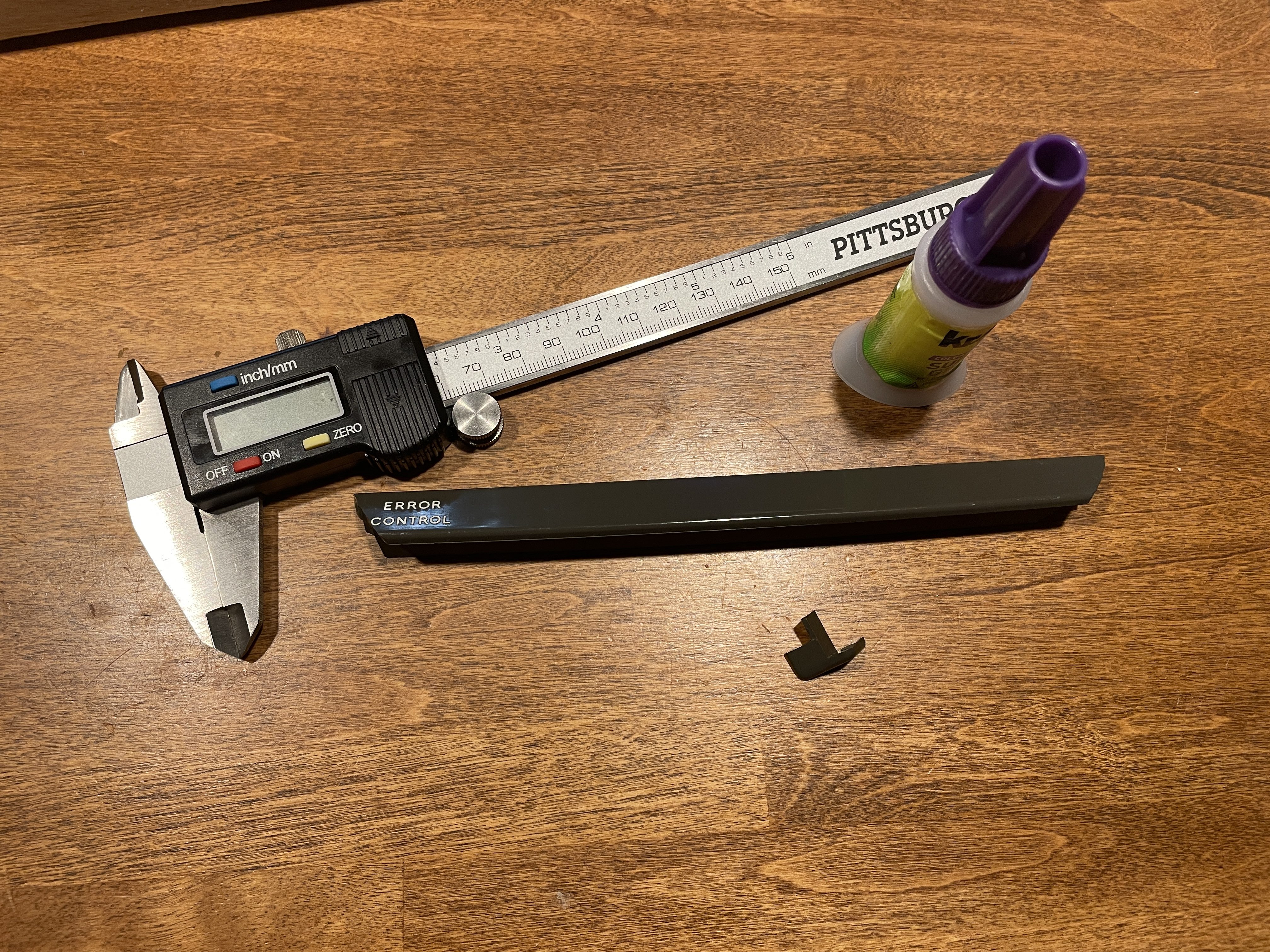 broken spacebar on Smith-Corona Corsair Deluxe made in England