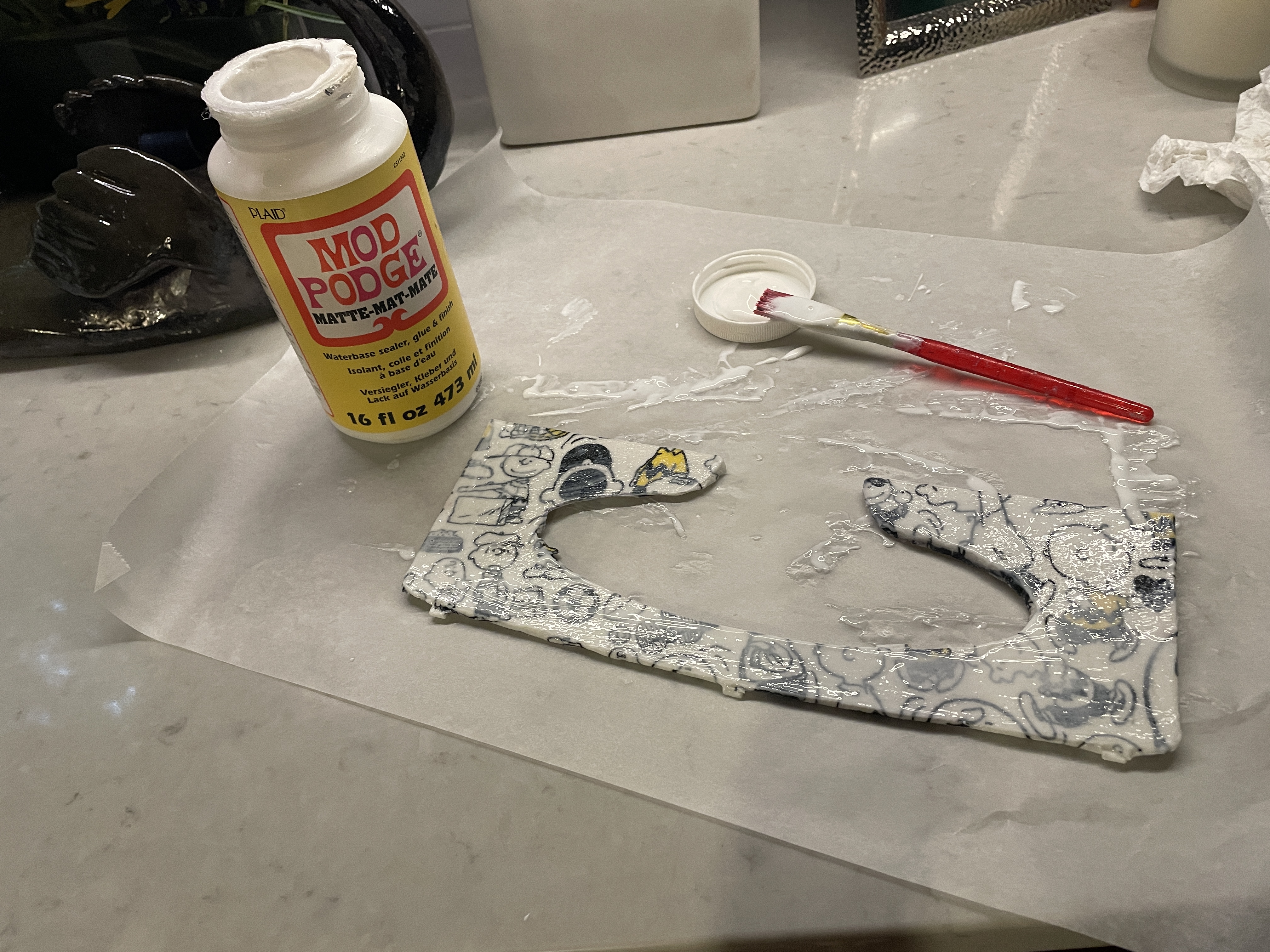 Mod Podge decoupage glue for fabric on ribbon cover