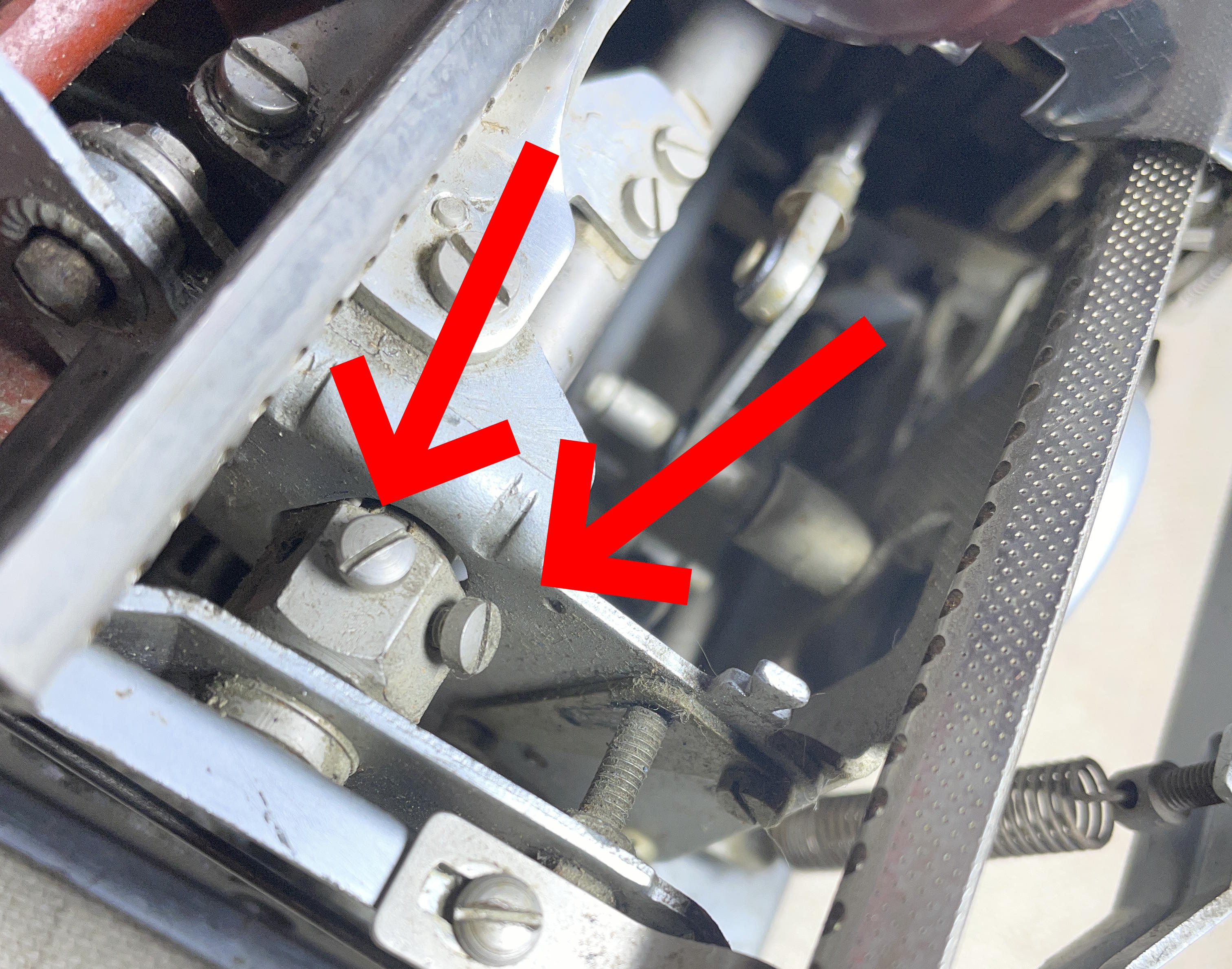 ring and cylinder adjustment on a 1960 Olympia SM4 typewriter