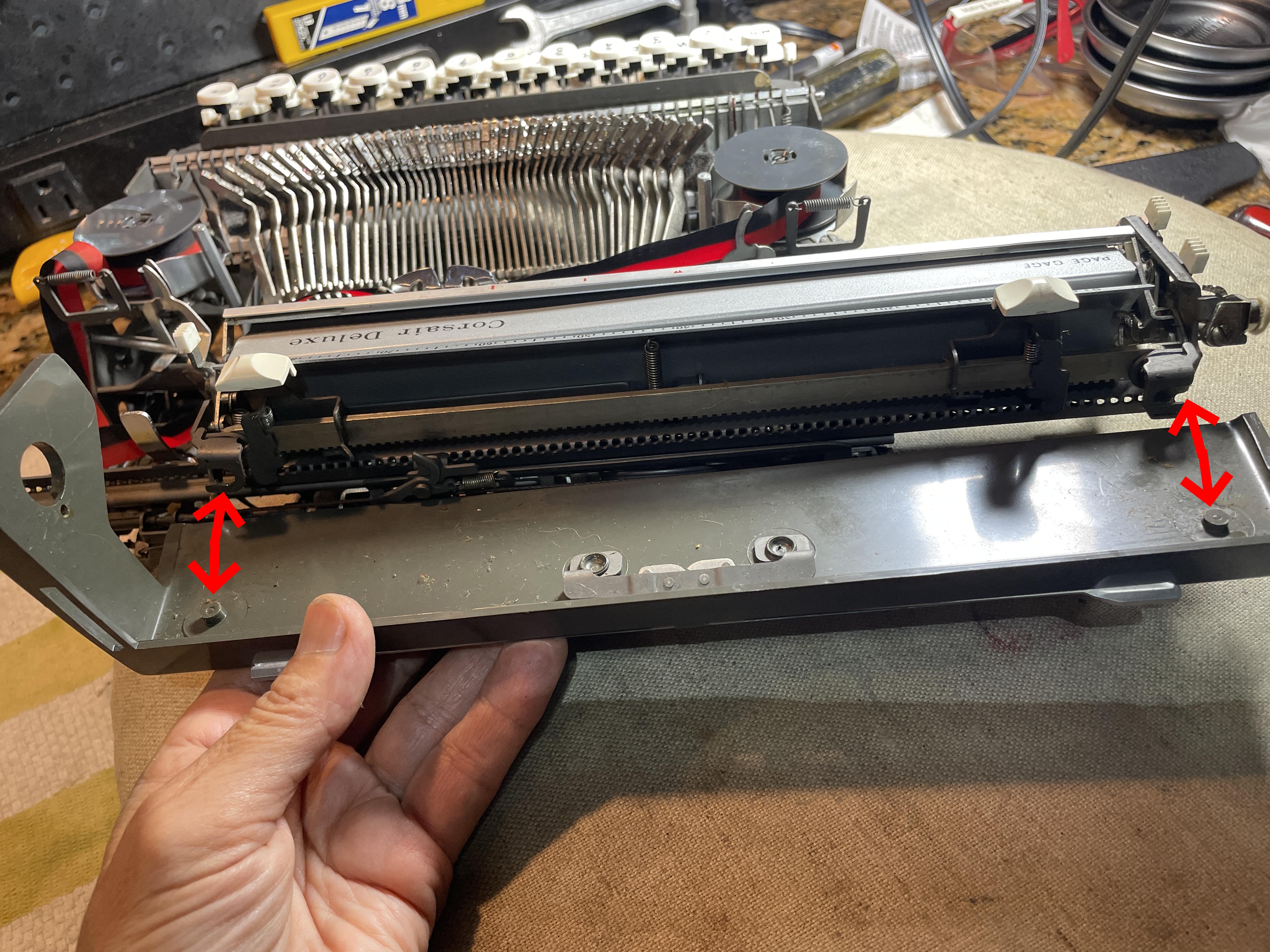 removing top rear cover plate for Smith-Corona Corsair Deluxe made in England