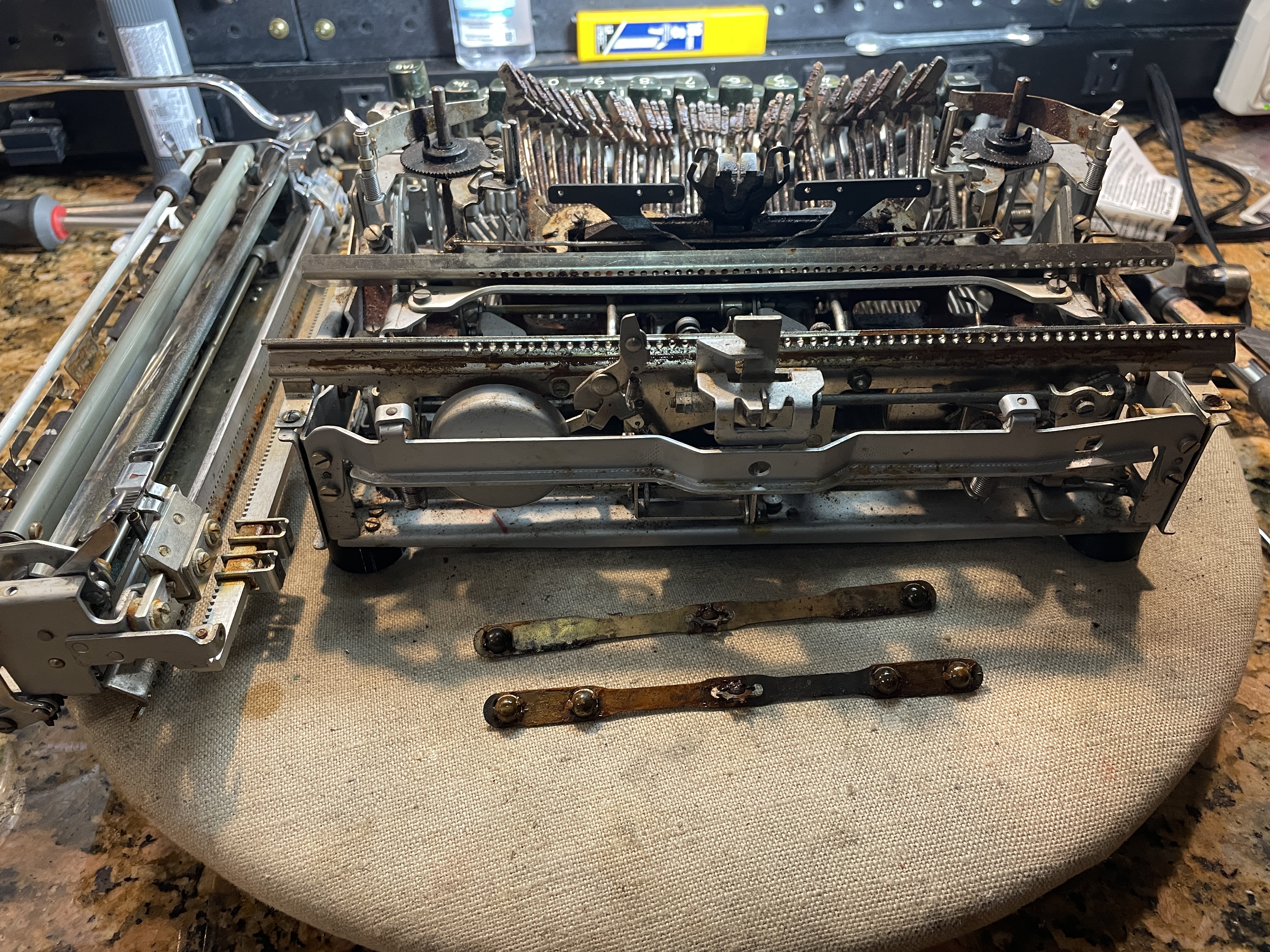 carriage removal from 1957 Olympia SM3 typewriter