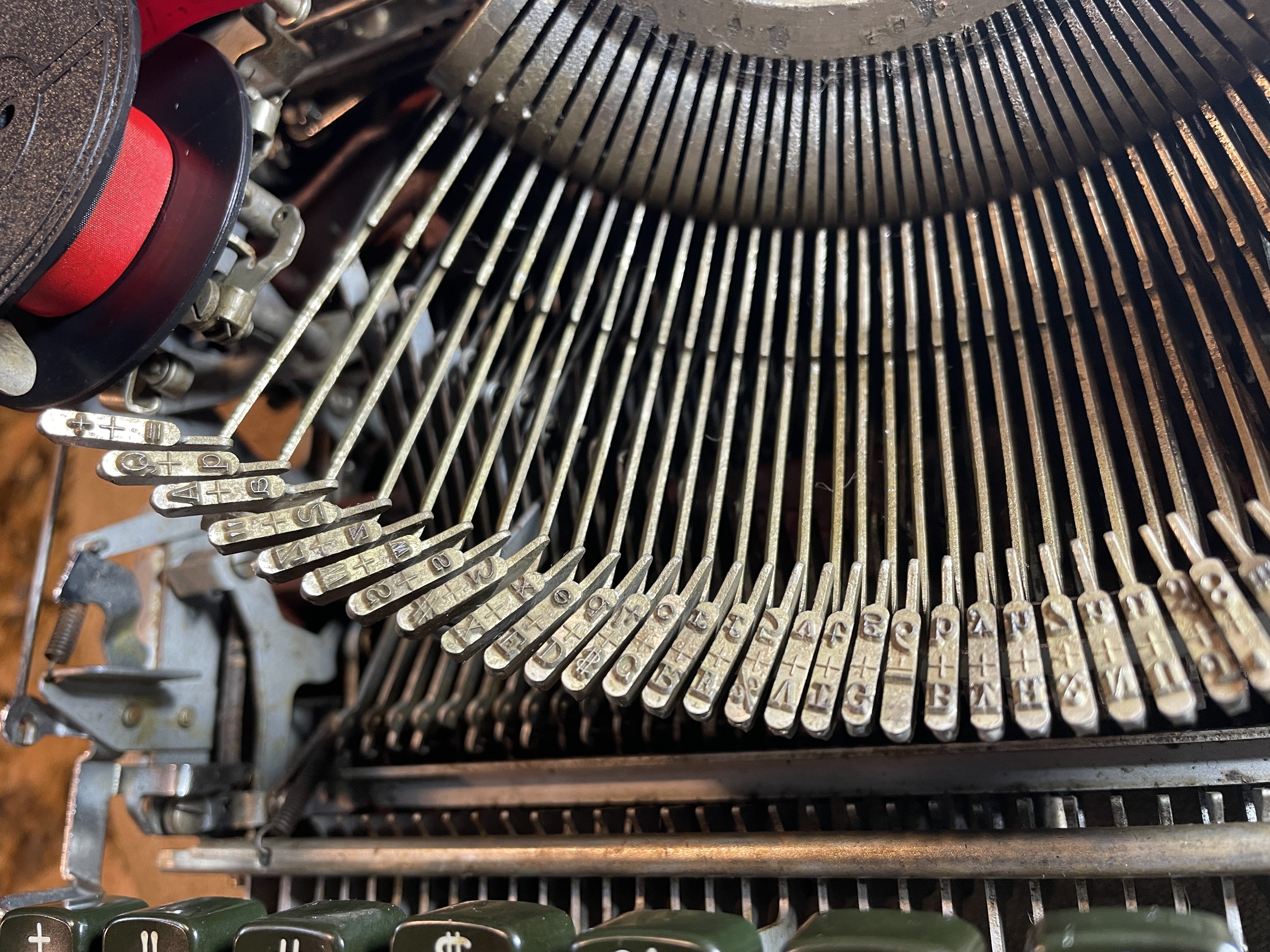 type basket of 1957 Olympia SM3 typewriter